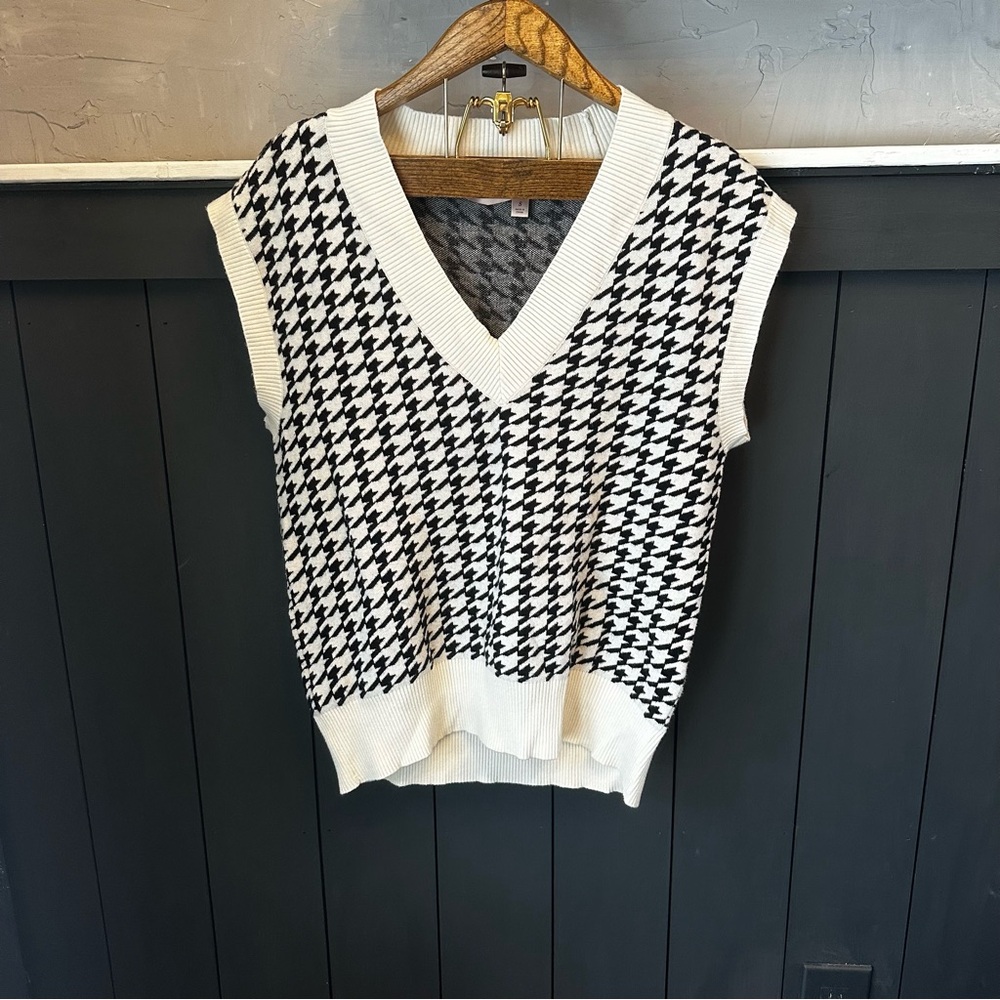 Willow &‎ Root Cream Black Houndstooth Print Sweater Vest Size Small